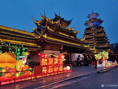 杨洪顺收藏-2021年《绣裹银装》杨洪顺苗女油画迎春展在贵州黔东南凯里下司古镇精品馆展出，欢【图1】