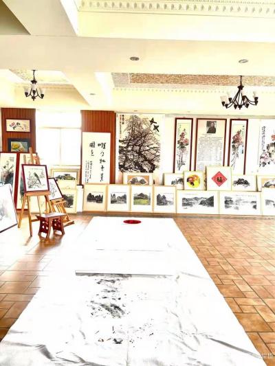 叶仲桥日记-广东汉莎画院全体书画家向各位社会精英人士致以新年的祝福和问候，期望在新的一年继续【图2】