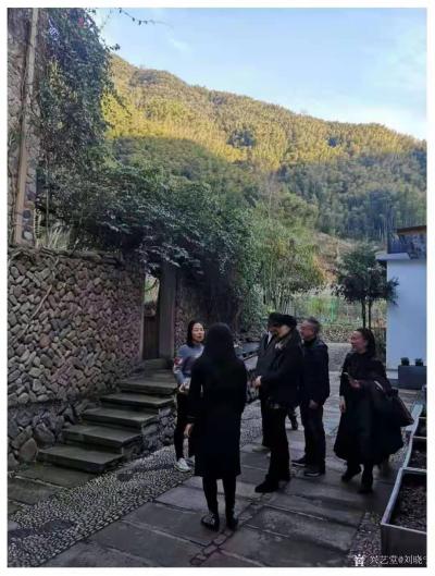 刘晓宁生活-浙江省漫画协会在陶总的带领下来石舍采风，对这里的风景风俗赞叹不已。
一点一滴，【图1】