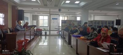 李万勤收藏-韩城市老年书画协会三月例会，会上李岳民会长安排了今年的工作，吴帮学书记组织大家学【图5】