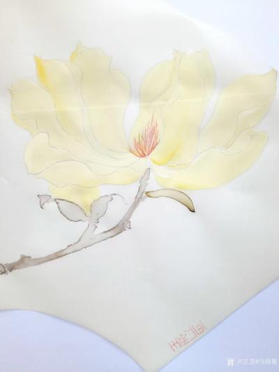 马晓薇日记-花卉写生作品《玉兰花》，国画花鸟画，辛丑年马晓薇画於洛阳。
“霓裳片片晚妆新，【图2】