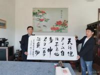 艺术家李玉凤生活:小雨：春风大雅，翰墨寄情。
4月17日上午，应周总邀请 ，【图3】