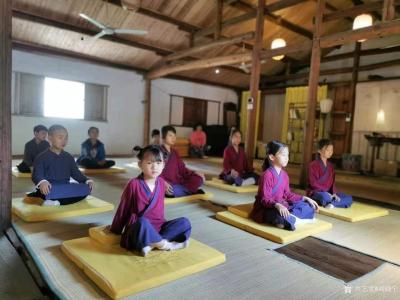 刘晓宁生活-以后会在石舍结缘越来越多的孩子，上班的时候不喜欢上课，每次站到讲台上感觉都不是很【图5】