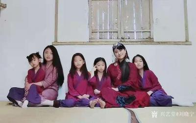 刘晓宁生活-以后会在石舍结缘越来越多的孩子，上班的时候不喜欢上课，每次站到讲台上感觉都不是很【图6】