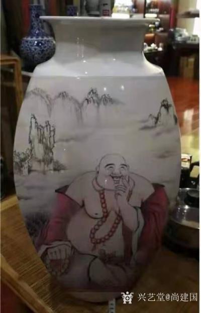 尚建国日记-大自在弥勒佛绘画在瓷器上，又是别有一番神韵。
清晨喜鹊鸣枝头，提醒我们善待生命【图4】