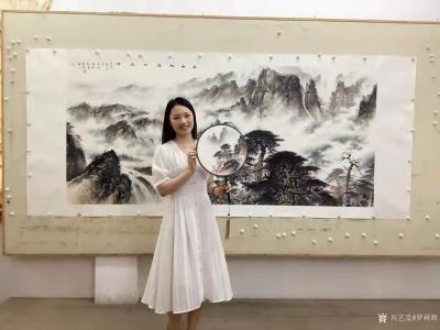 罗树辉生活-海珠区健拓口腔医院院长助理陈小蝶及其夫小李造访我工作室。
广州市海珠区健拓口腔【图2】