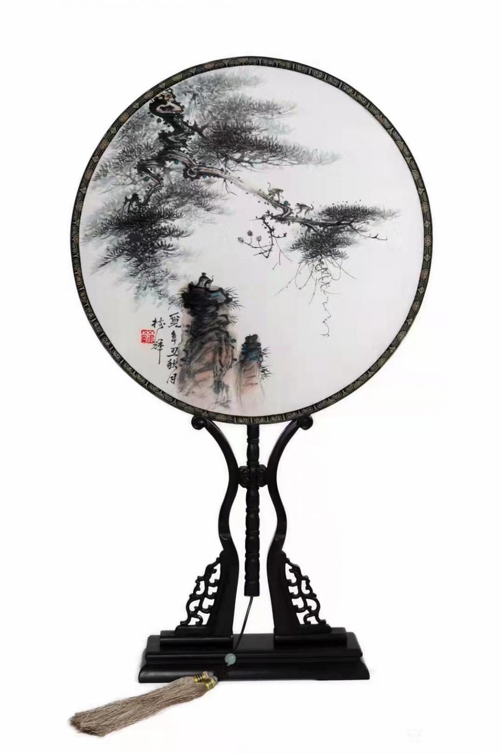 罗树辉国画作品《团扇松-觅》