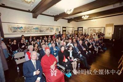 蚂蚁全媒体中心日记-蚂蚁全媒体中心推荐：蔡俊章与卓柏成作品联袂展开幕茶会贵宾云集
蚂蚁全媒体中心讯【图1】