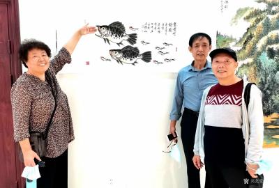 叶向阳日记-叶向阳国画山水画《万山红遍醉金秋》《一泓飞瀑洒清气千峰耸翠散异香》周雅琴花鸟画寿【图8】