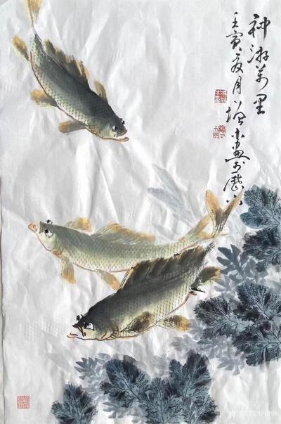 冯增木日记-国画花鸟画鱼系列作品《如鱼得水》，壬寅年夏月冯增木画。
以蒿叶拓印水草，比手绘【图4】