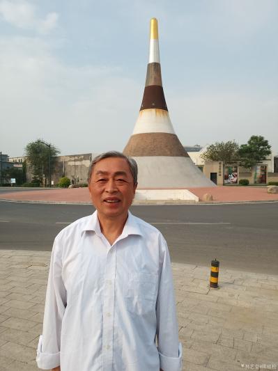 陈祖松生活-宋庄喇叭形建筑物【图3】