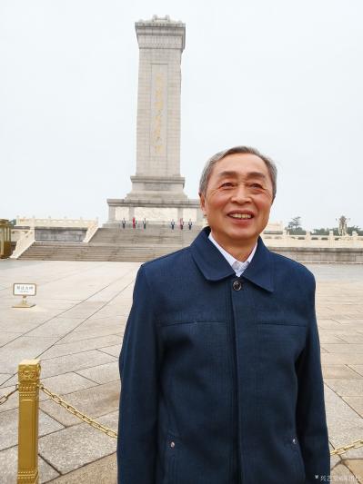 陈祖松生活-天安门广场幸福留影【图1】