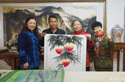 叶向阳日记-国画花鸟画《中柬友谊硕果累累》，戊戌年春月，叶向阳周雅琴合作於北京。
2018【图2】