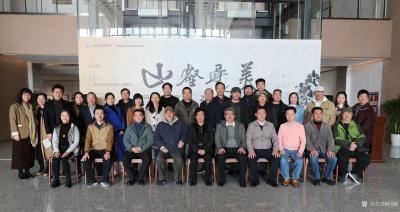 阎敏收藏-南风国画院写生展览
在宝安1990 文化馆二楼展厅开幕
指导单位
深圳市宝【图3】