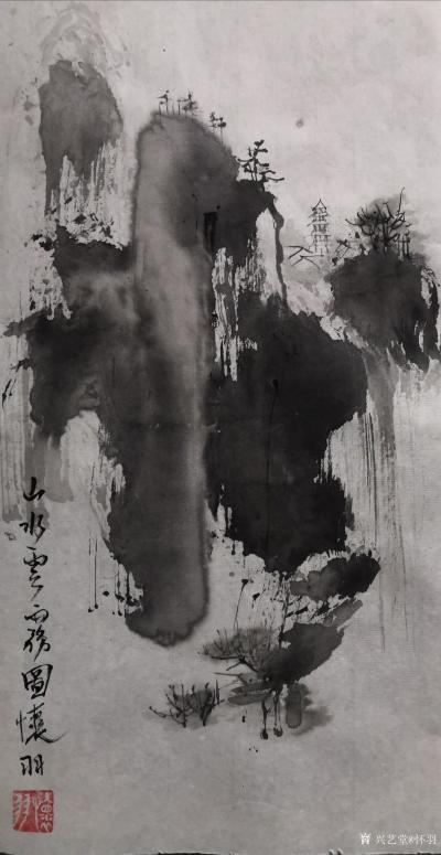 怀羽日记-怀羽水墨画的创作者为黄仍彬，其作品展现了山峰和岩石的景象，画面简洁而富有韵味。他【图1】