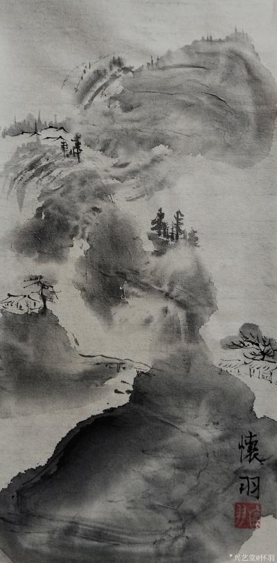 怀羽日记-怀羽将“飞墨狂洒”技法融入水墨山画的方式主要包括以下几点：

自然元素的独特【图1】