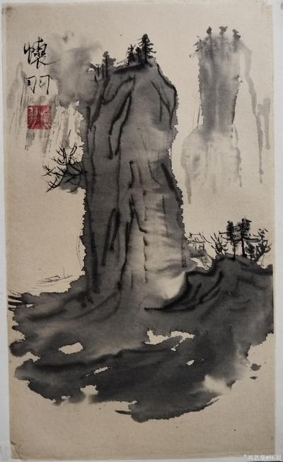 怀羽日记-怀羽黄仍彬的书法和绘画之所以被誉为具有“刮骨之力”，主要体现在以下几个方面：
【图1】