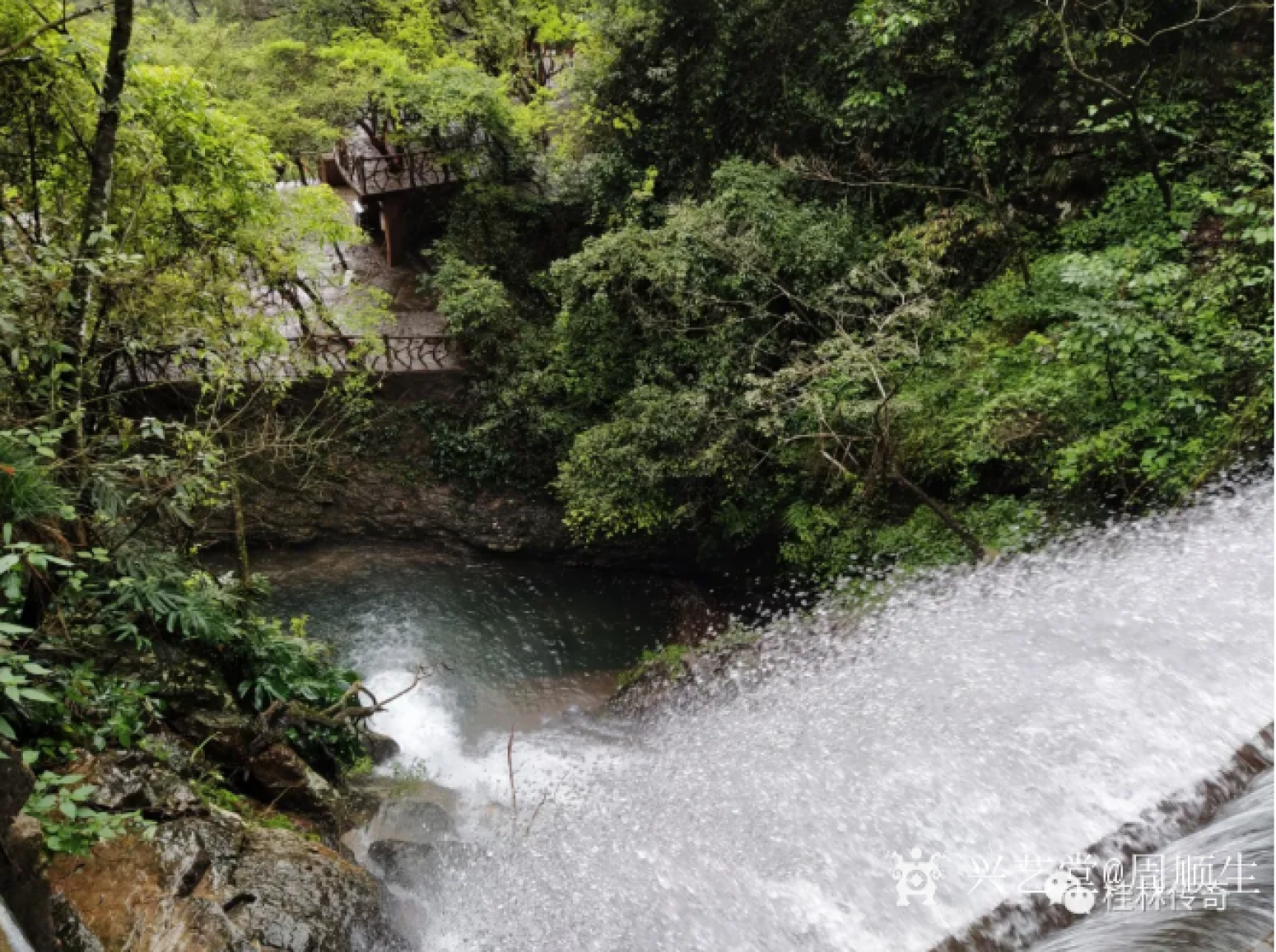 周顺生国画作品《三尺斗方红溪仙境》【图2】