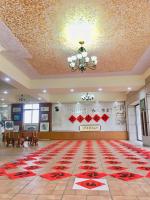 艺术家叶仲桥生活:挑灯夜战写百福。接中国文化部、中国驻坦桑尼亚大使馆艺术中心的【图3】