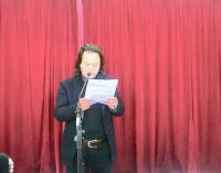 艺术家叶仲桥生活:大年初三,早上到画室画画了,带着甜甜的笑容、带着非洲美女保镖【图0】