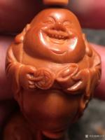 艺术家税小宁日记:核雕:题材:八宝弥勒 尺寸:2.2*2.8左右核质:四花油核【图5】