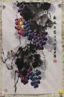 艺术家韩宗华日记:卖点自产水果换点零钱花,吃完饭在吃点水果有益健康。
国画《【图0】