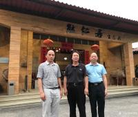 艺术家叶仲桥日记:惠州大湖美术馆二位馆长到访、共商合作发展!朋友走了,我这张作【图3】