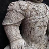 艺术家罗邵华收藏:清.武财神
青石所制尺寸:高76长42宽20
器型规整大【图2】