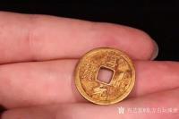 艺术家东方古玩城堡收藏:清代“淳化元宝”金币一枚,两尊佛像神态逼真,栩栩如生,铸造一【图4】