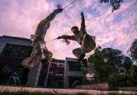 艺术家石广生生活:著名摄影家覃光辉老师发来杰作《狭路相逢》,特表感谢!演练是谁【图0】