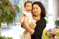 艺术家张仕森收藏:7月外孙女2岁生日,闺女去年专为宝宝画了一张彩铅肖像,今年用【图1】