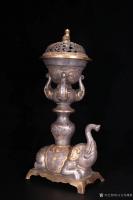 艺术家东方古玩城堡收藏:清代、鎏金银太平有有象灯台一对,造型精美大气,设计独特,大象【图0】