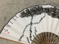 艺术家王永日记:扇面国画作品,这个小宠物有没有认养的,喜欢的请联系主人。背面【图4】