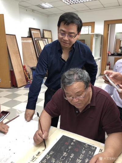 石广生生活-暨南大学书法研究所成立十周年系列讲座之《挂轴：艺术书写成为书法主流》。主讲人：国【图5】