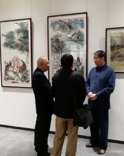 尚建国荣誉-羞溚溚的玫瑰静悄悄的开，
秦商书画在陕西天博美术馆默不作声的开始展览。
看作【图3】