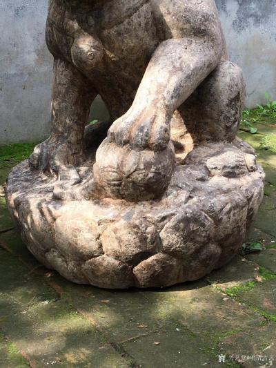 明清古艺收藏-石雕：瑞兽
瑞兽又称为祥瑞，神态威猛，蹲坐在莲花座上，威武有力 ，表情凶悍，青【图5】