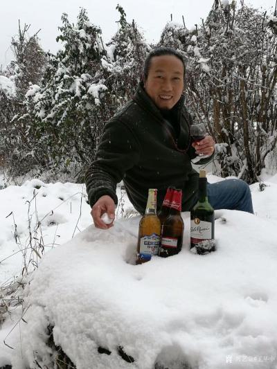 王华中生活-雪中放纵-下场雪实在不易，雪中癫一次，酒杯里添加点雪美味十足……
  万物有爱【图5】
