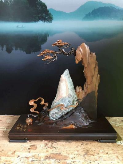 杨增超日记-奇石底座创意设计与成品对照图分享。第一幅底座名称«人在旅途»，2019年3月4日【图4】
