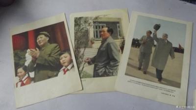 荆古轩收藏-五、六、七十年代我们的伟人毛泽东老照片。
  这些不同规格的老画片来自我收藏的【图10】