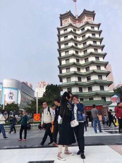 夏沁日记-今天前往郑州特别参观了二七纪念塔，作为纪念京汉铁路工人大罢工而修建的纪念性建筑物【图1】