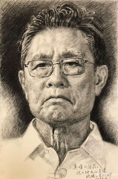王晓鹏日记-素描作品《英雄的泪花》根据刘大伟摄影创作。
中国少数民族文物保护协会艺术研究院【图1】
