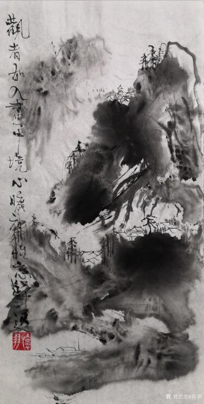 怀羽日记-《晨曦雾隐》这幅水墨山水画以独特的墨色和构图展现了清晨山水间的宁静与神秘。画面中【图1】